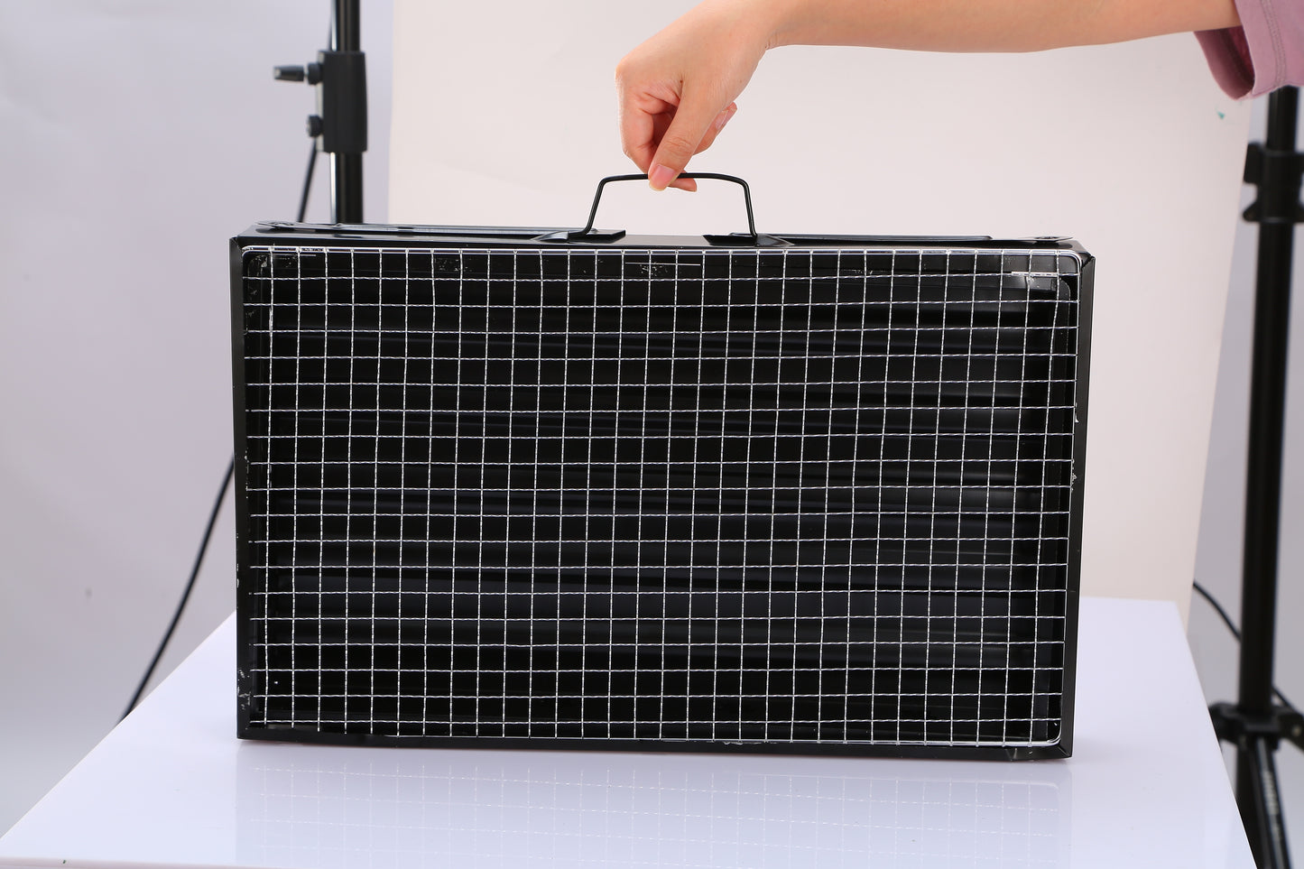 Fold‑Flat Charcoal Grill with Lid, Ventilation & Carry Handle
